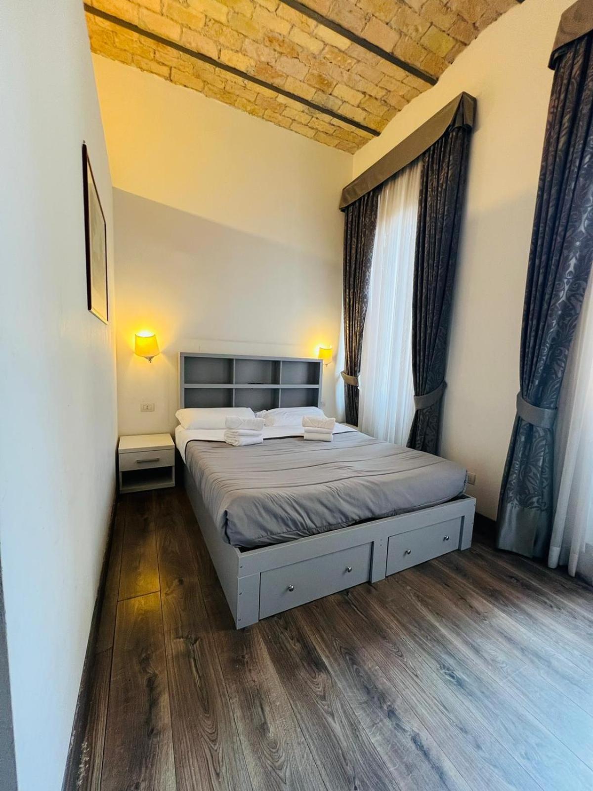 Laterani Dfm Hotel Rome Exterior photo