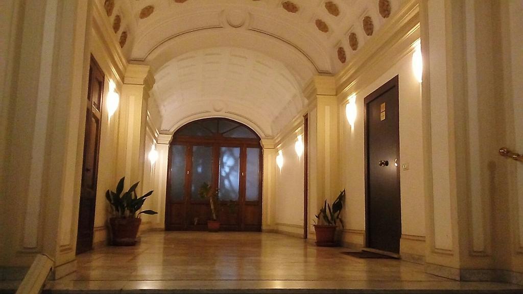 Laterani Dfm Hotel Rome Exterior photo